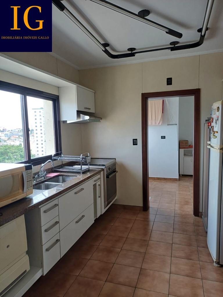 Apartamento à venda com 3 quartos, 143m² - Foto 8