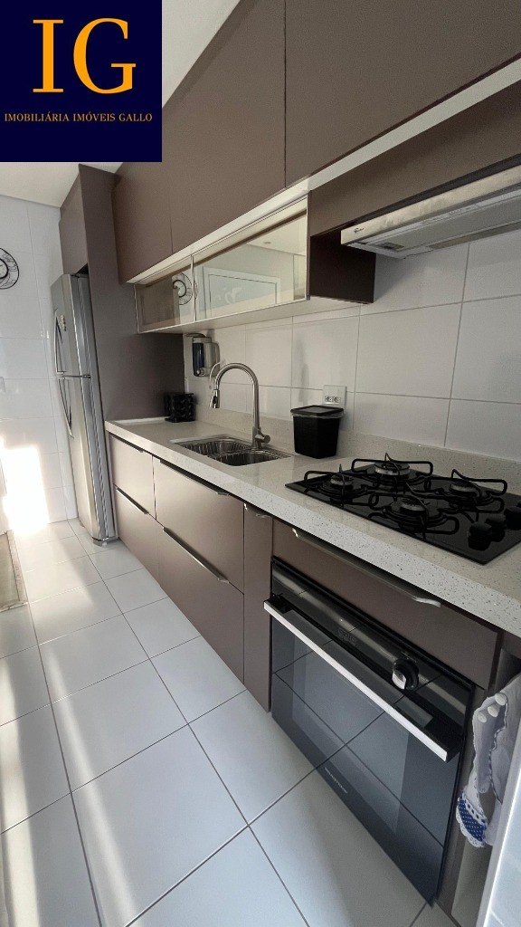 Apartamento à venda com 2 quartos, 63m² - Foto 2