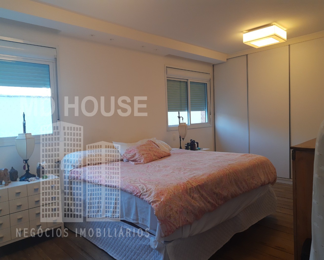 Apartamento para alugar com 2 quartos, 140m² - Foto 21