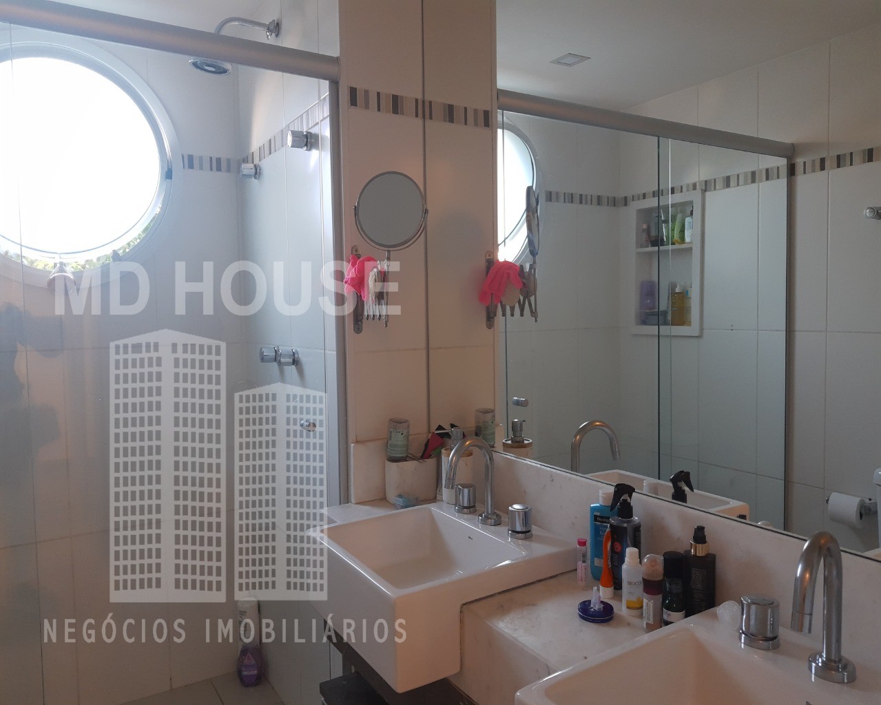 Apartamento para alugar com 2 quartos, 140m² - Foto 27