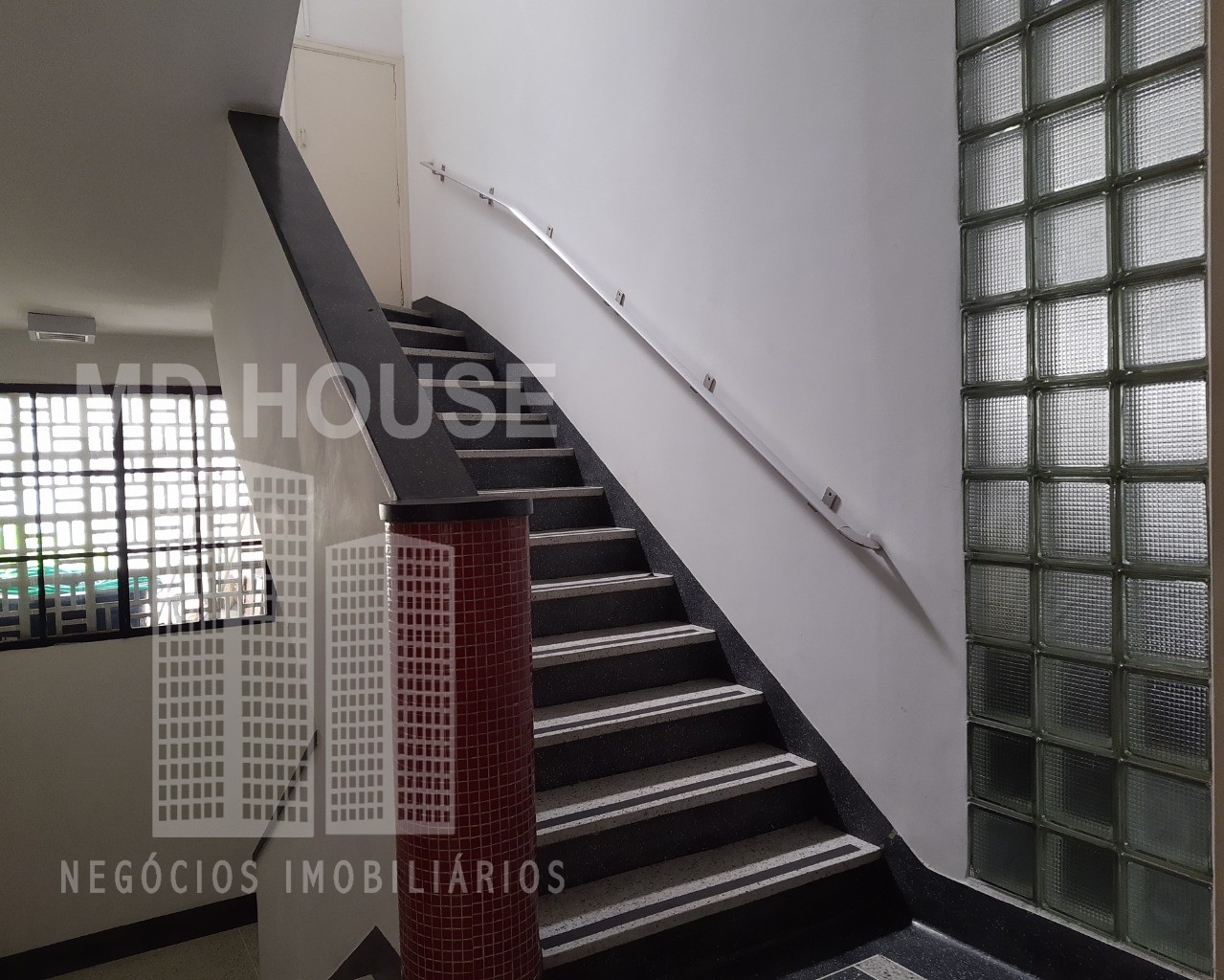 Apartamento para alugar com 3 quartos, 130m² - Foto 5