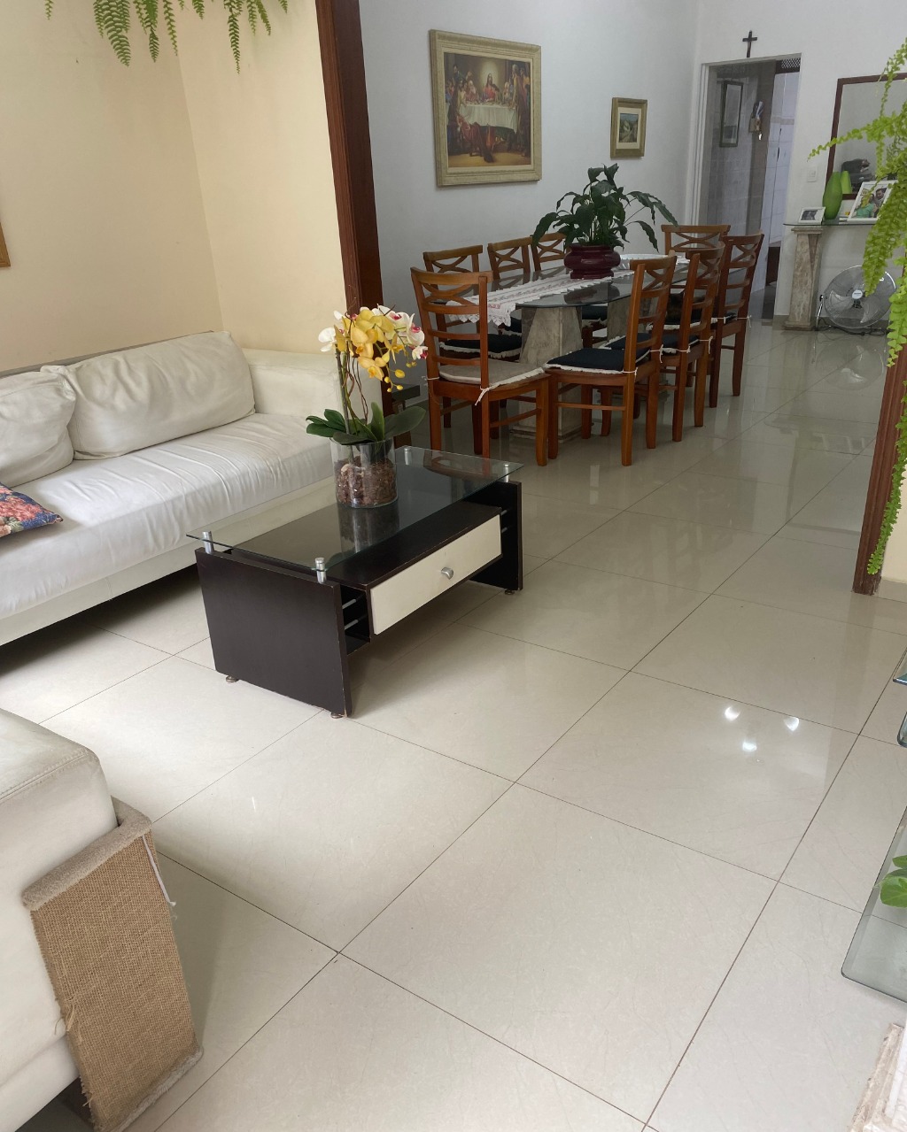 Casa à venda e aluguel com 4 quartos, 150m² - Foto 1