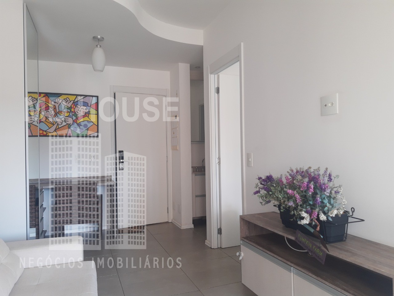 Apartamento à venda e aluguel com 1 quarto, 40m² - Foto 1