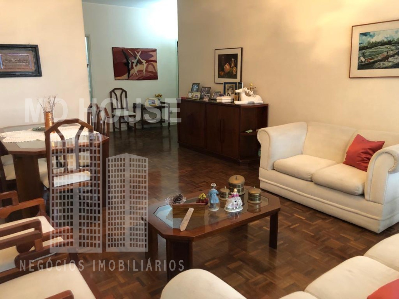 Apartamento à venda com 3 quartos, 140m² - Foto 2