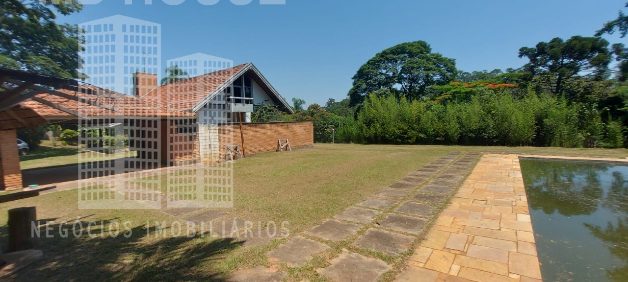 Chácara à venda com 4 quartos, 533m² - Foto 1