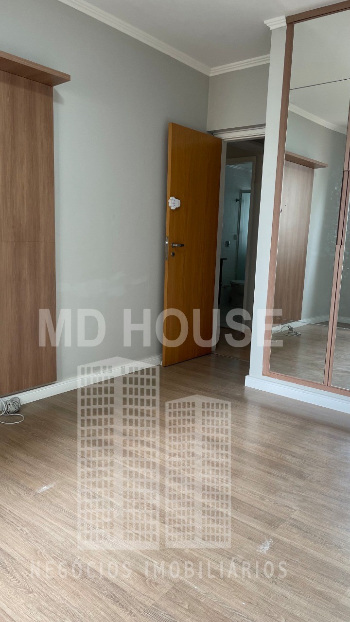 Apartamento à venda com 3 quartos, 112m² - Foto 2