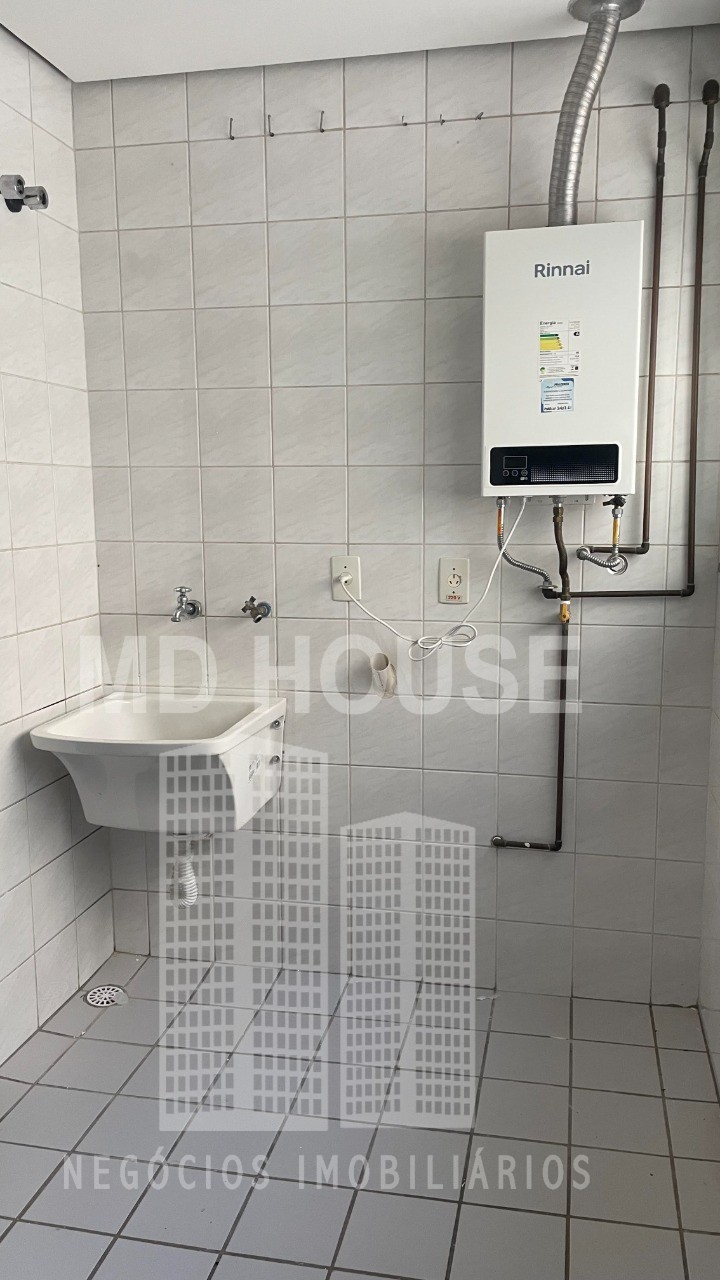 Apartamento para alugar com 3 quartos, 80m² - Foto 13