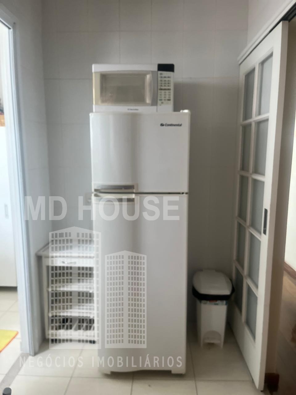 Apartamento para alugar com 3 quartos, 101m² - Foto 11