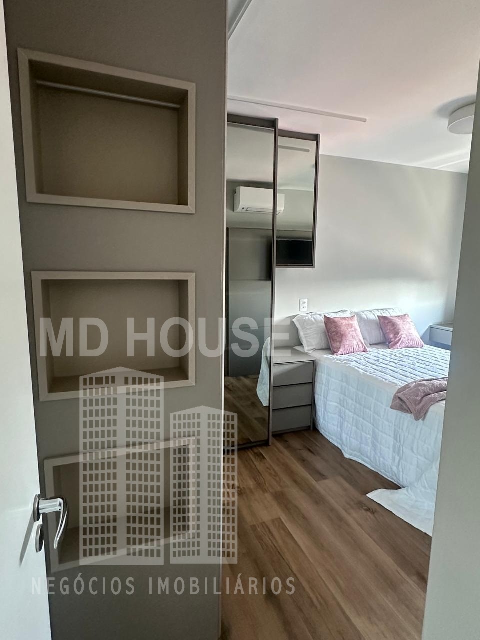 Apartamento à venda com 2 quartos, 80m² - Foto 19