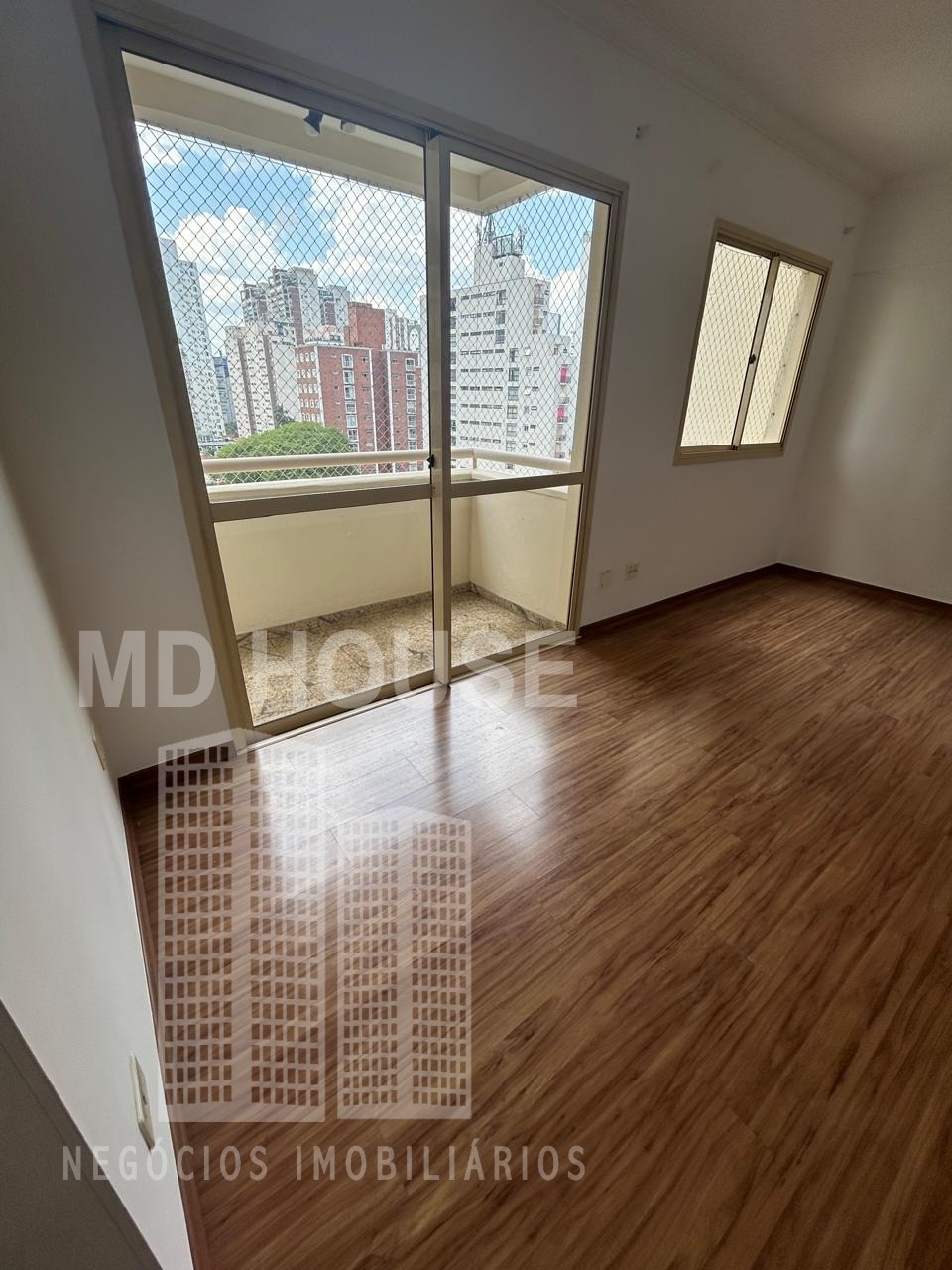 Apartamento para alugar com 2 quartos, 67m² - Foto 1