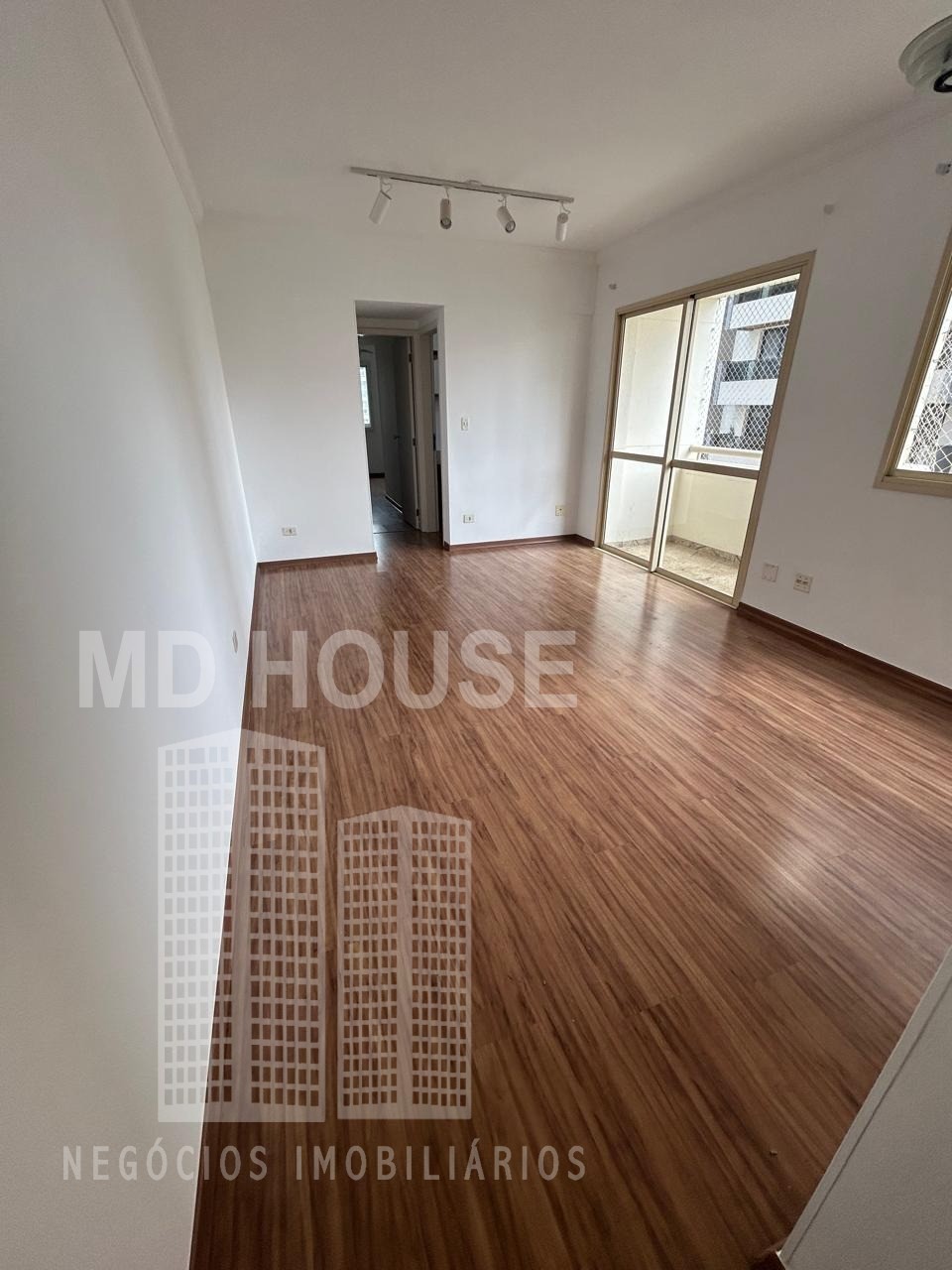 Apartamento para alugar com 2 quartos, 67m² - Foto 15