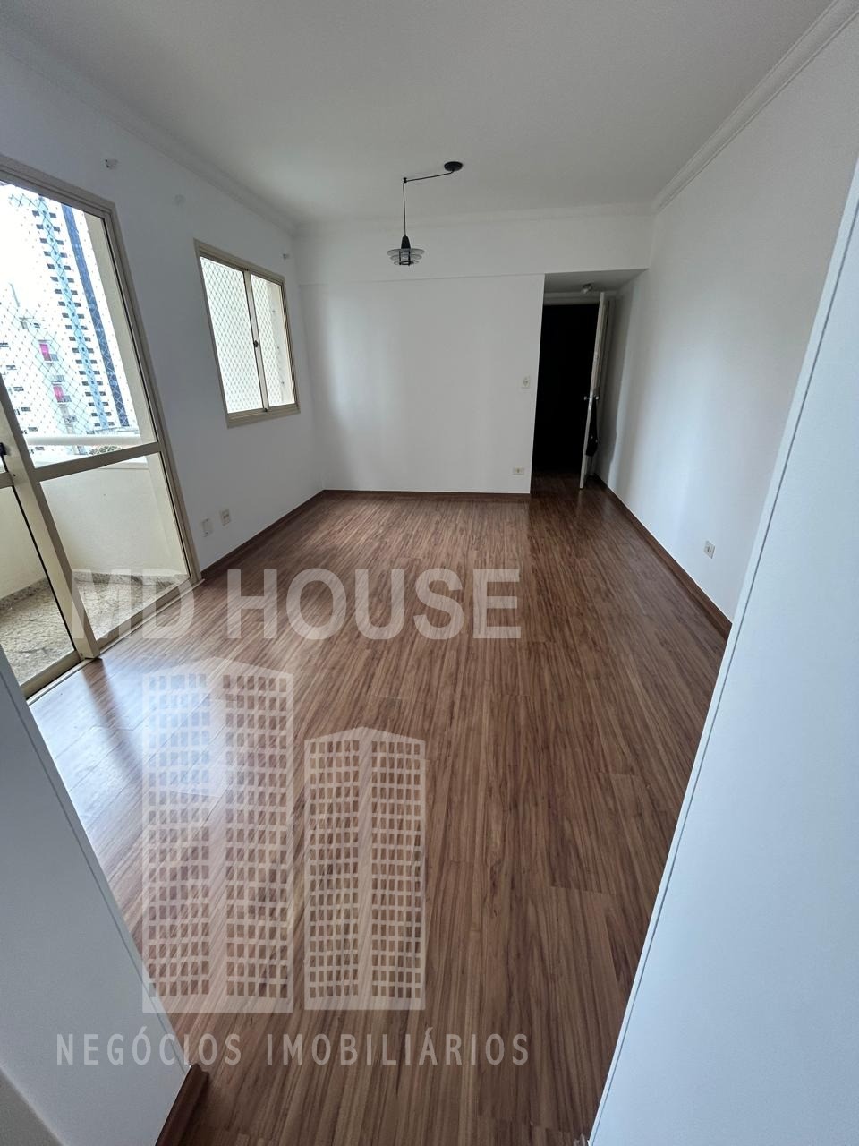 Apartamento para alugar com 2 quartos, 67m² - Foto 12