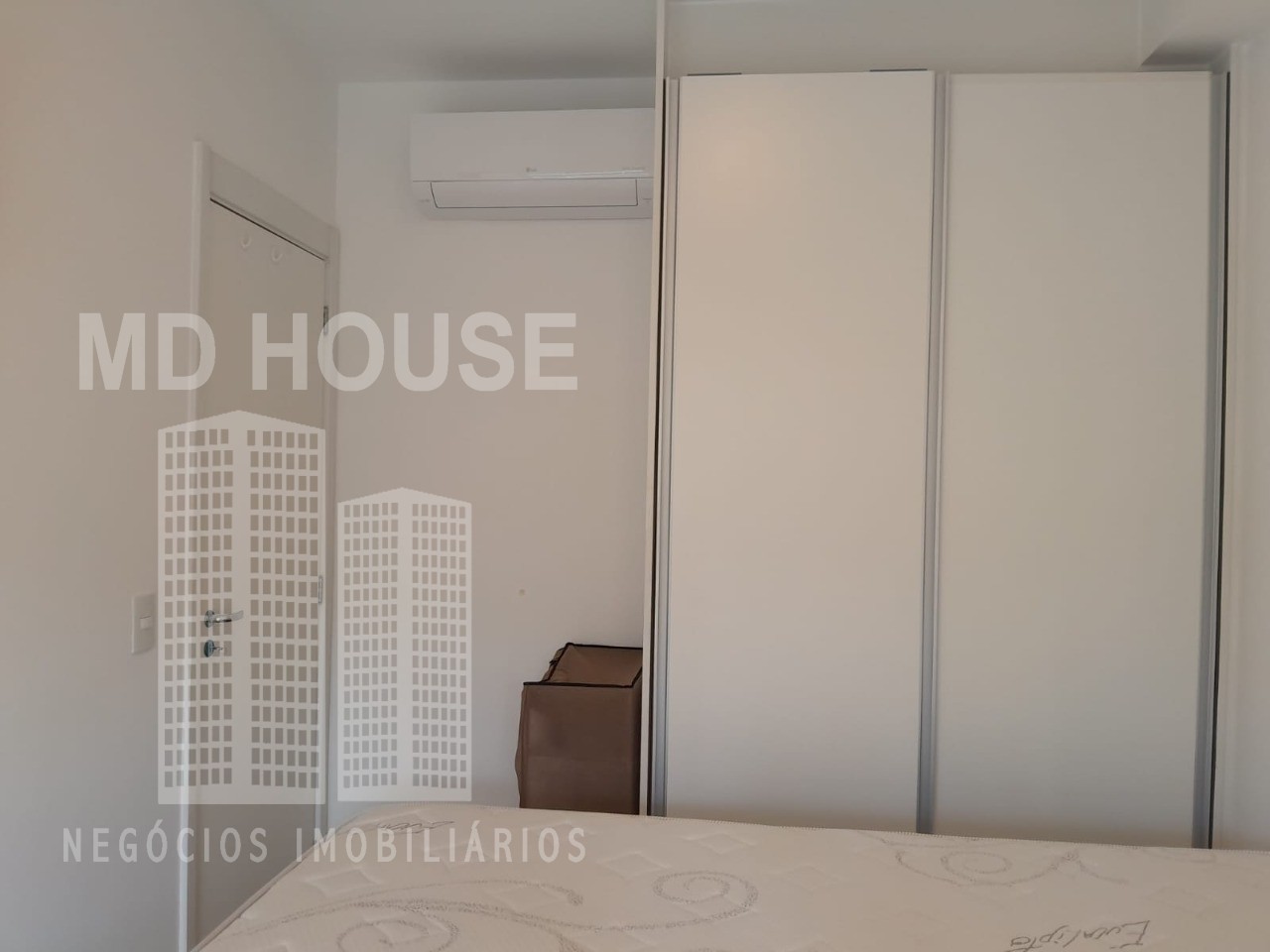 Apartamento para alugar com 1 quarto, 42m² - Foto 11