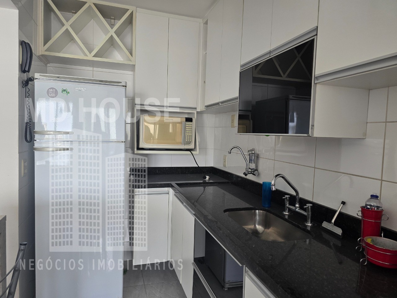 Apartamento para alugar com 2 quartos, 65m² - Foto 6