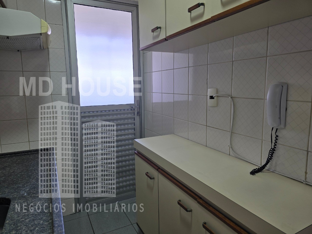 Apartamento para alugar com 2 quartos, 60m² - Foto 13