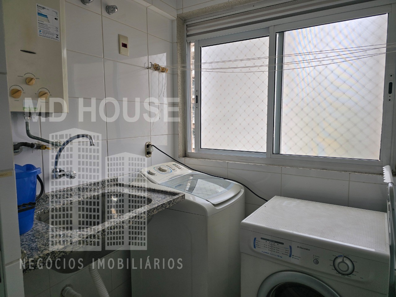 Apartamento para alugar com 2 quartos, 65m² - Foto 5