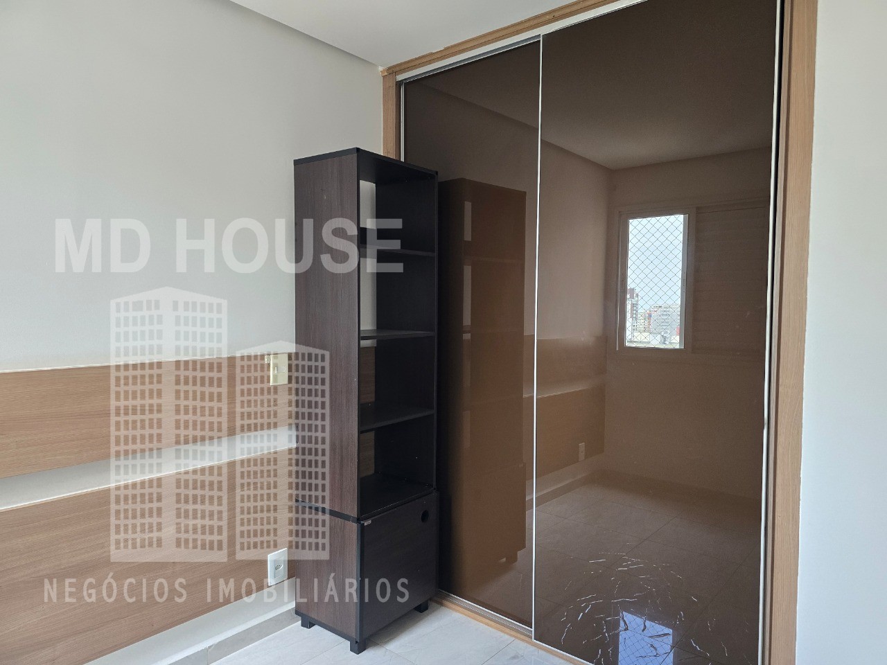 Apartamento para alugar com 2 quartos, 65m² - Foto 8