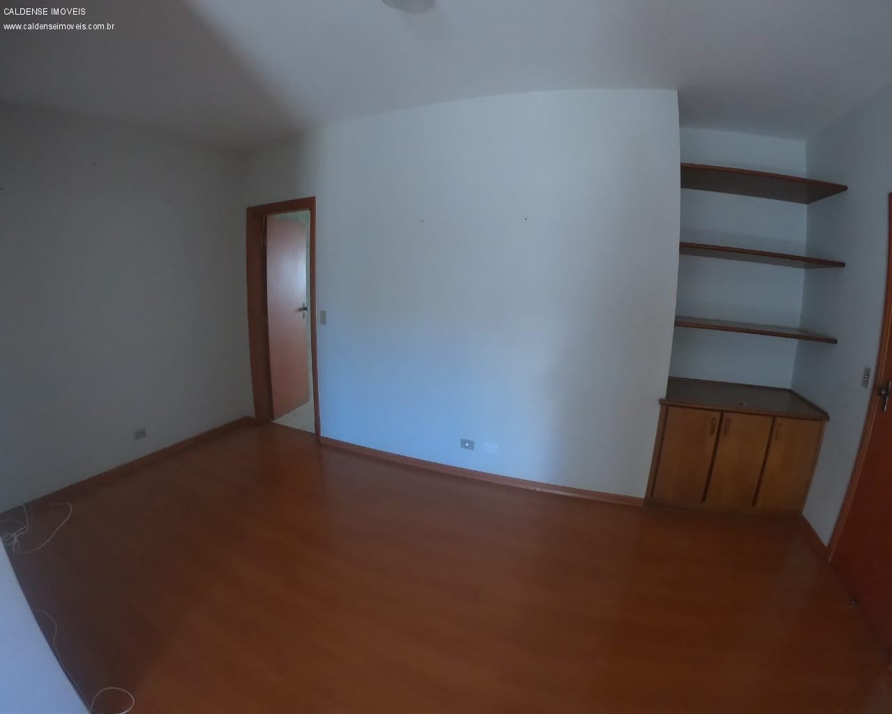 Apartamento à venda com 3 quartos, 134m² - Foto 3