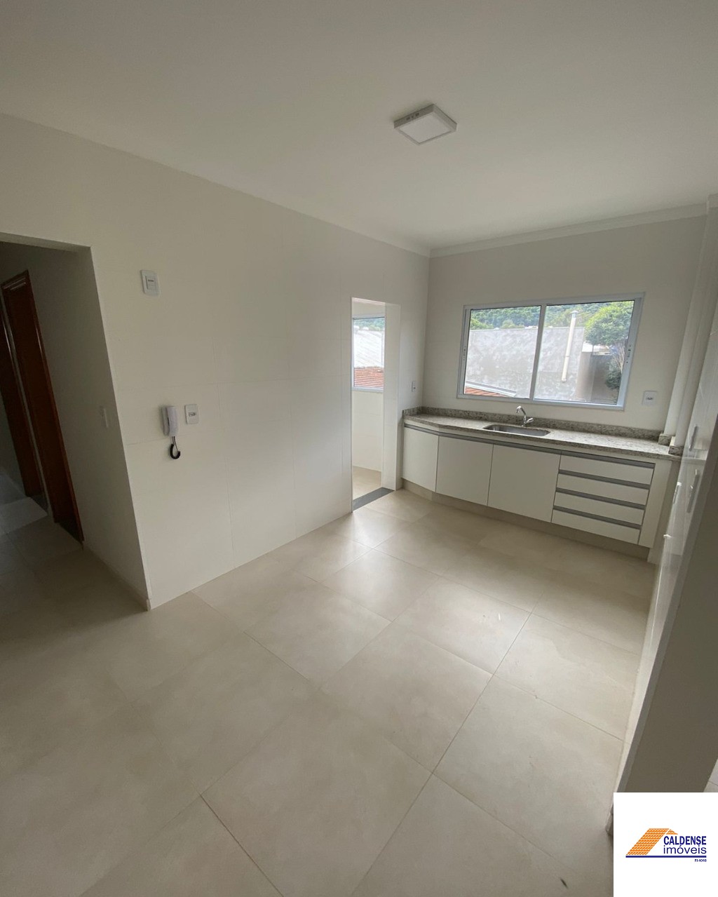 Apartamento à venda com 2 quartos, 86m² - Foto 4