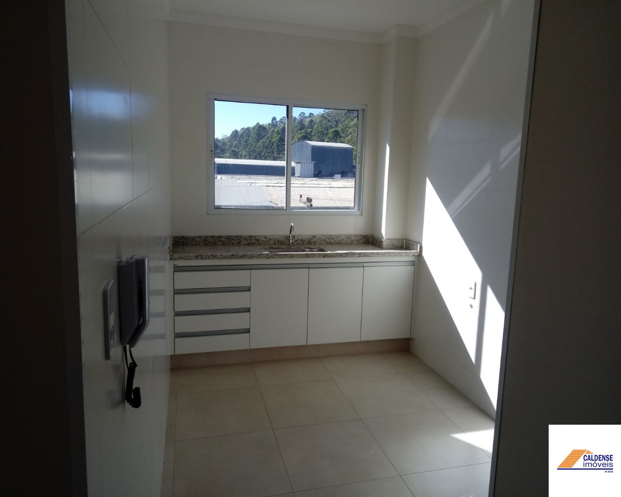 Apartamento à venda com 2 quartos, 86m² - Foto 11