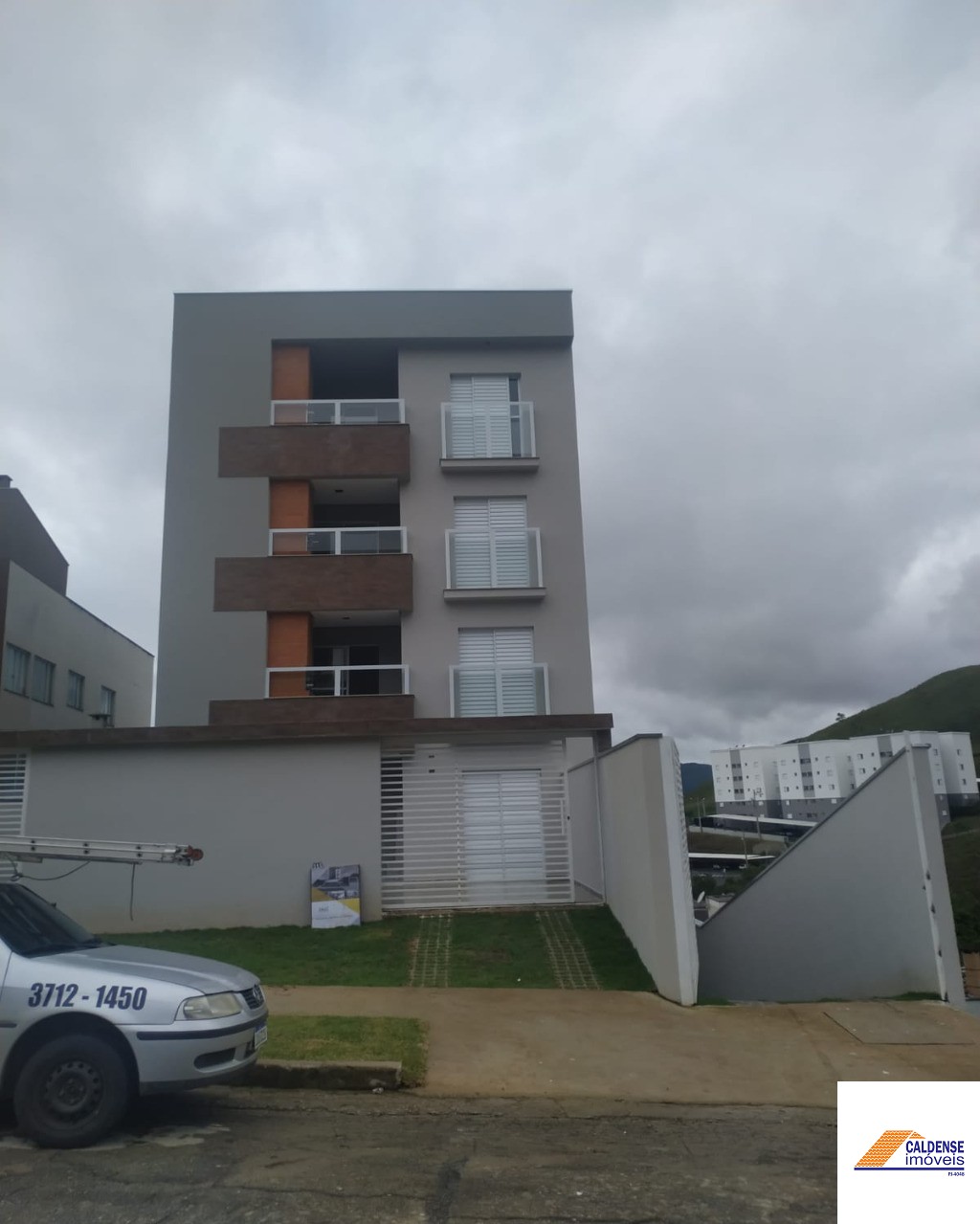 Apartamento à venda com 2 quartos, 63m² - Foto 1