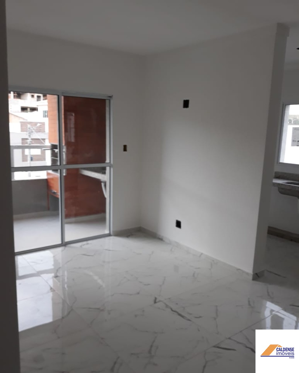 Apartamento à venda com 2 quartos, 63m² - Foto 2