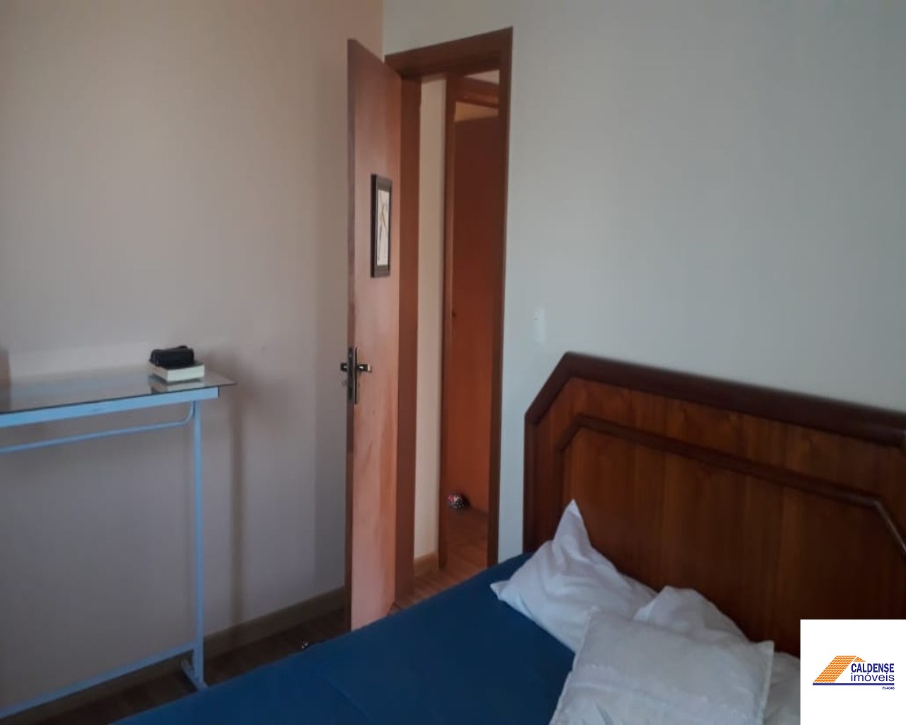 Apartamento à venda com 3 quartos, 105m² - Foto 2