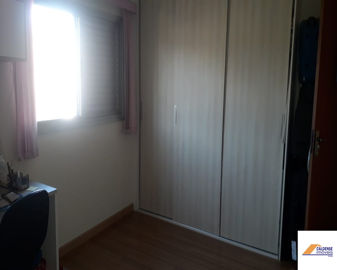 Apartamento à venda com 3 quartos, 105m² - Foto 4