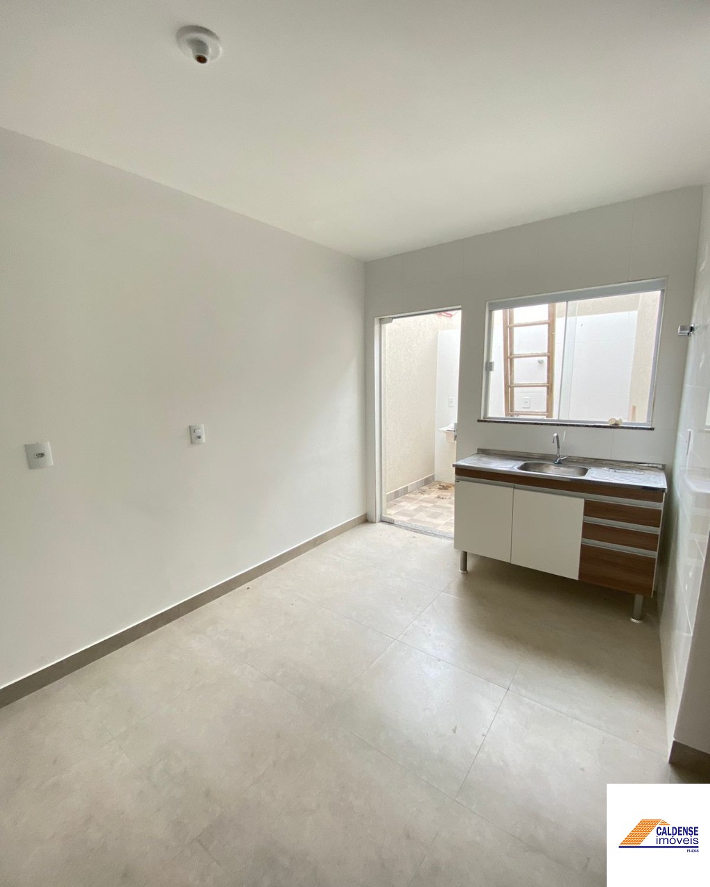 Apartamento à venda com 2 quartos, 60m² - Foto 2