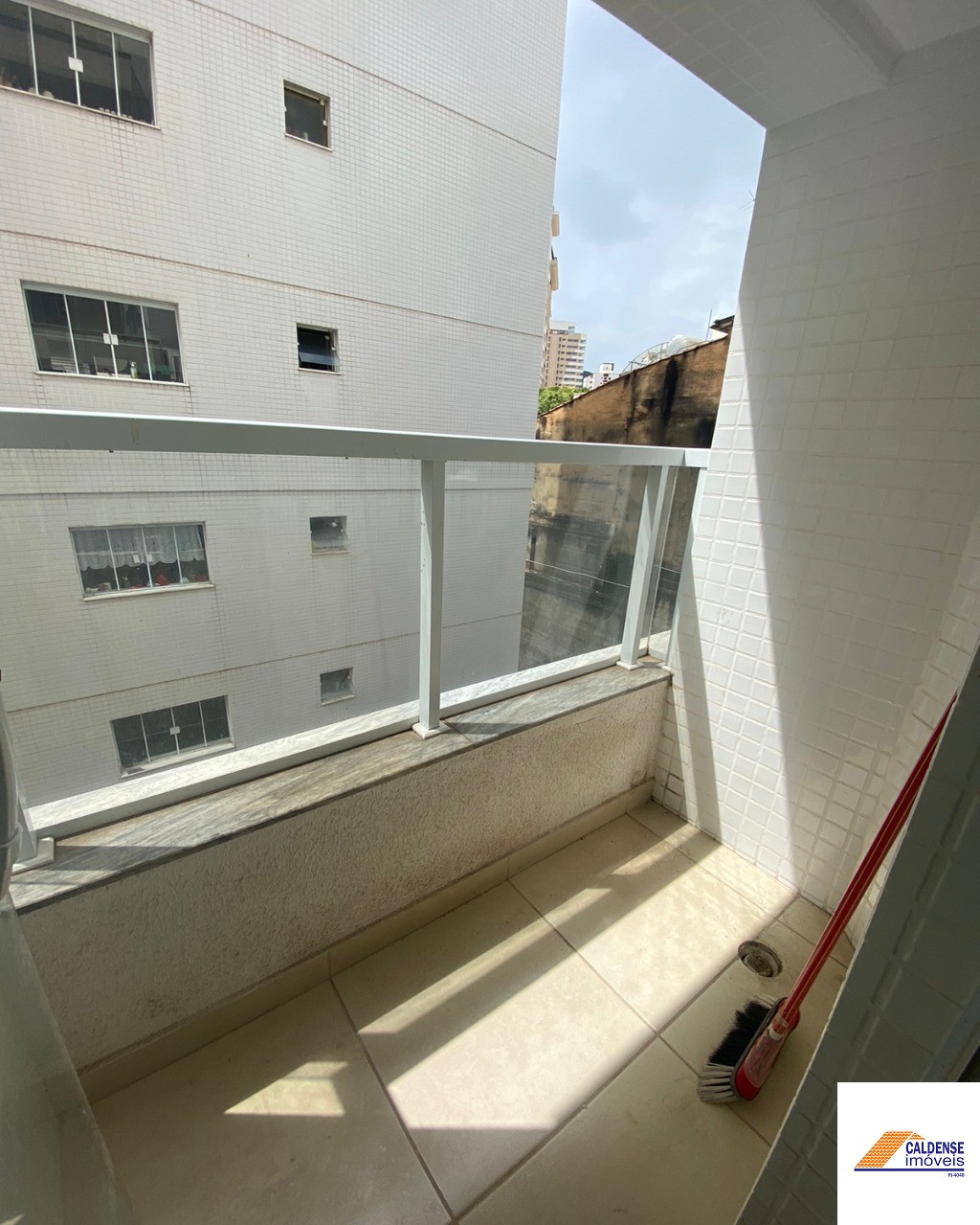 Apartamento à venda com 2 quartos, 78m² - Foto 4