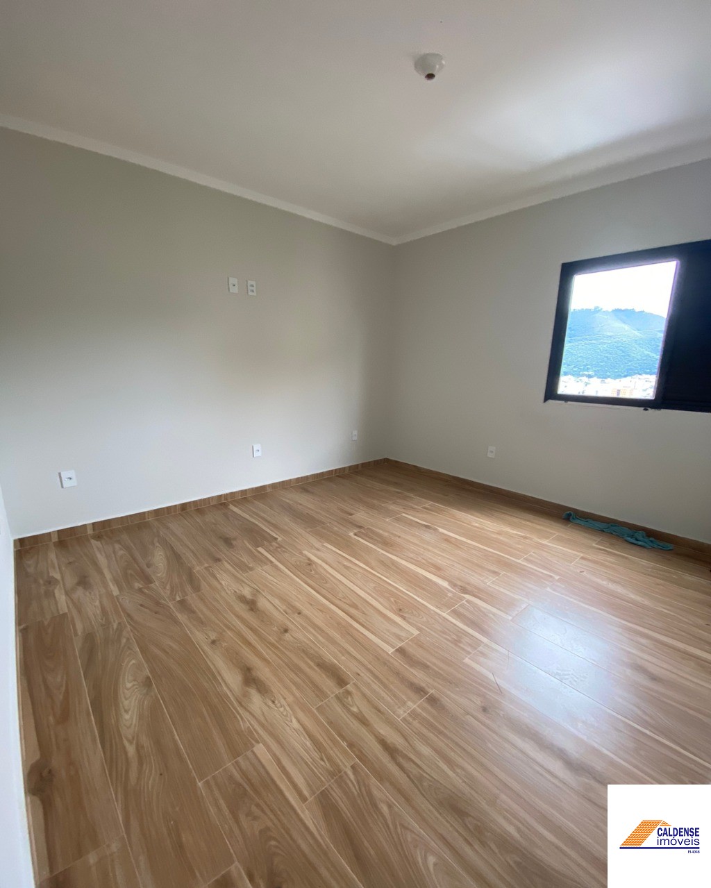 Apartamento à venda com 2 quartos, 70m² - Foto 9