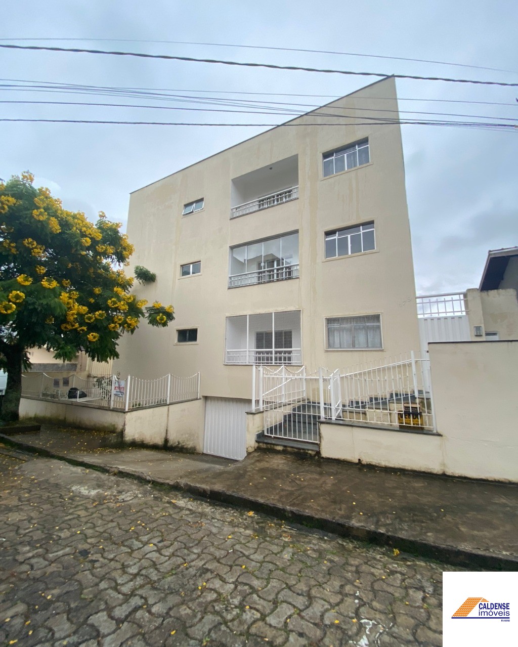 Apartamento à venda com 1 quarto, 79m² - Foto 1