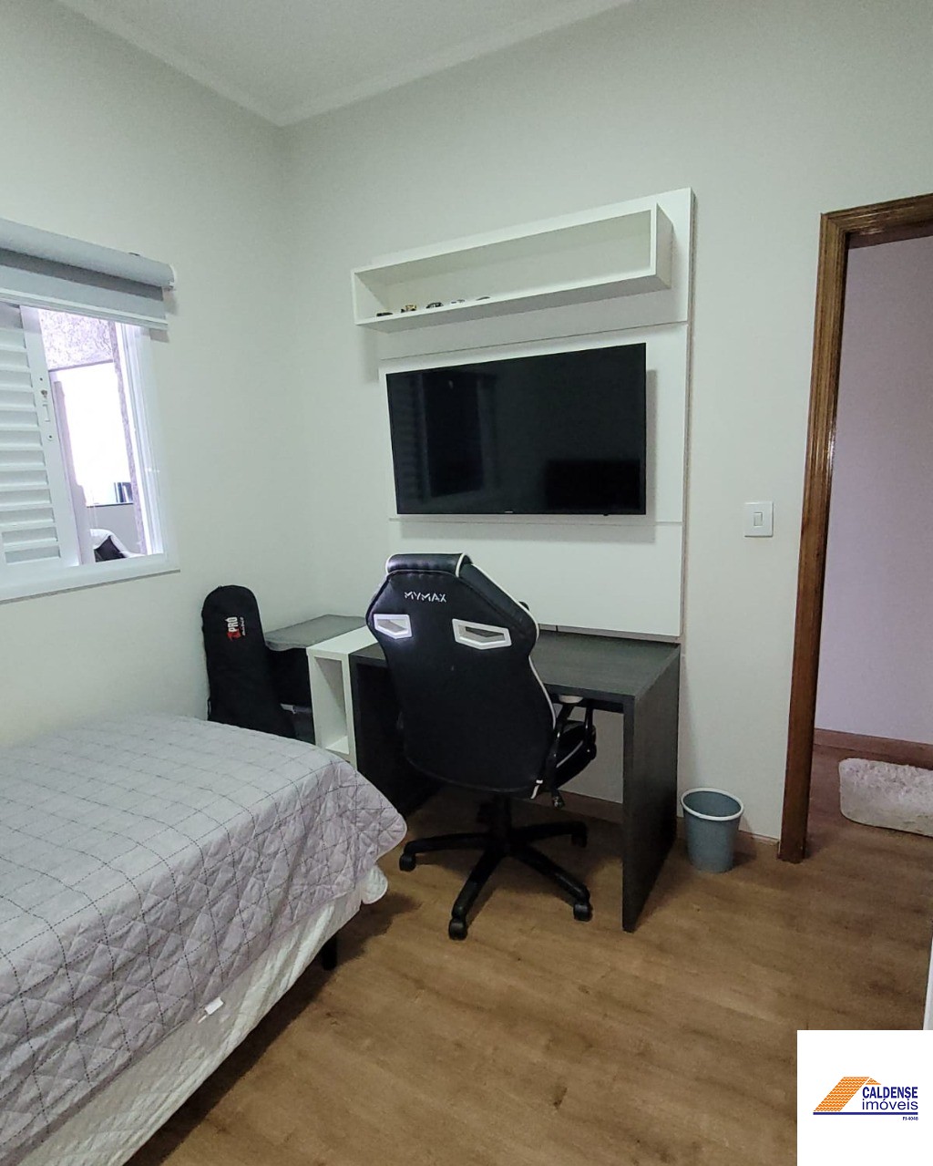 Casa à venda com 3 quartos, 70m² - Foto 5