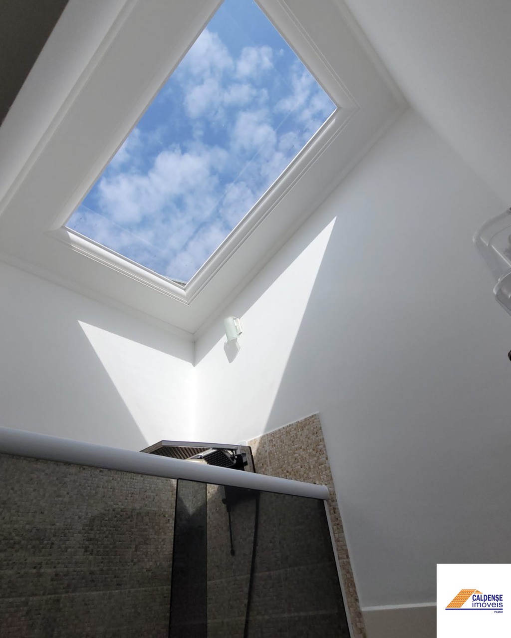 Casa à venda com 3 quartos, 70m² - Foto 12