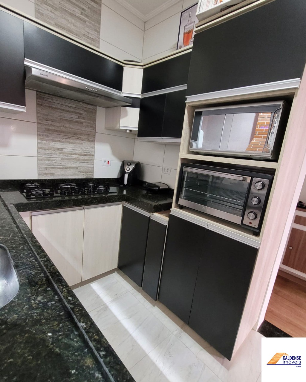 Casa à venda com 3 quartos, 70m² - Foto 3