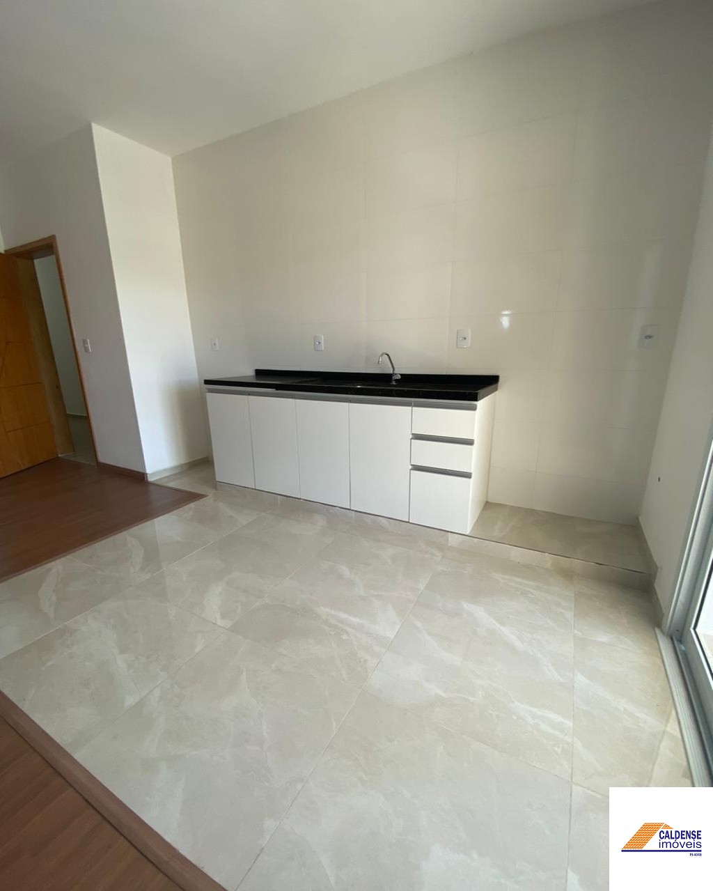 Apartamento à venda com 2 quartos, 75m² - Foto 5