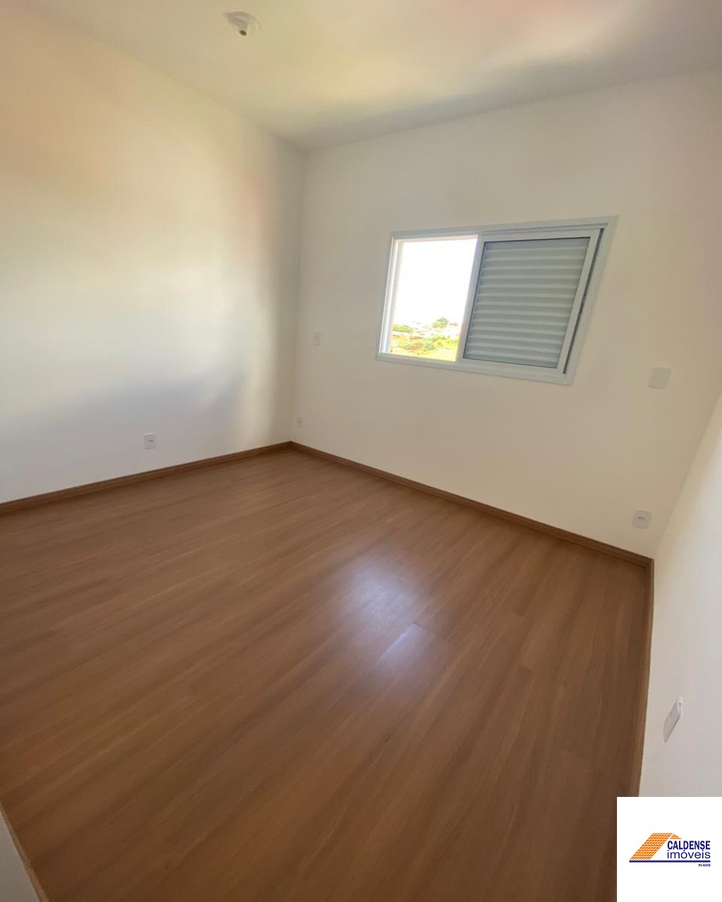 Apartamento à venda com 2 quartos, 75m² - Foto 11