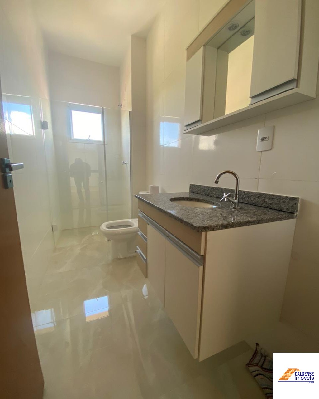 Apartamento à venda com 2 quartos, 75m² - Foto 12