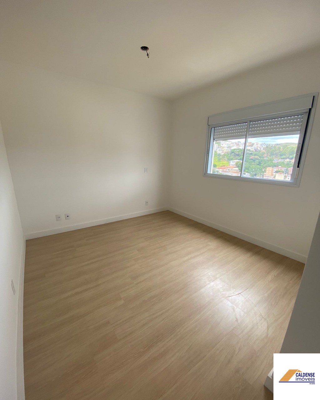 Apartamento à venda com 3 quartos, 90m² - Foto 11