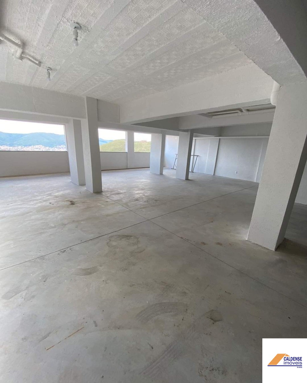 Apartamento à venda com 3 quartos, 130m² - Foto 14