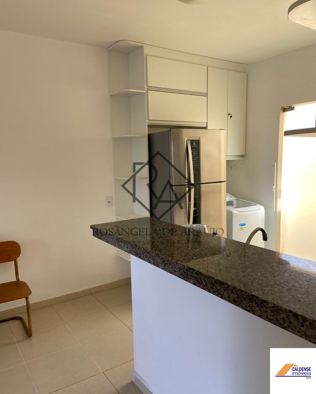 Apartamento à venda com 2 quartos, 90m² - Foto 2