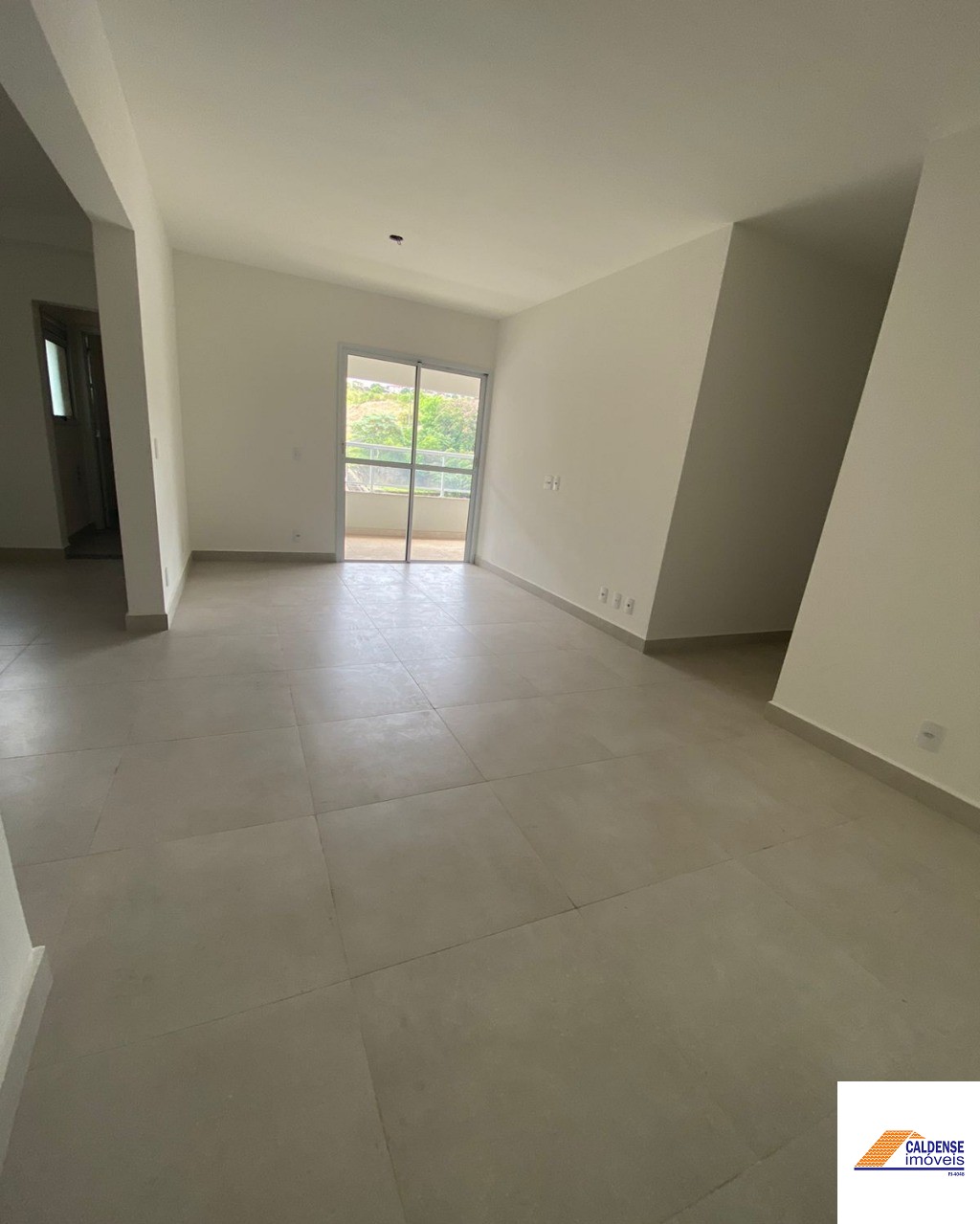 Apartamento à venda com 3 quartos, 90m² - Foto 4