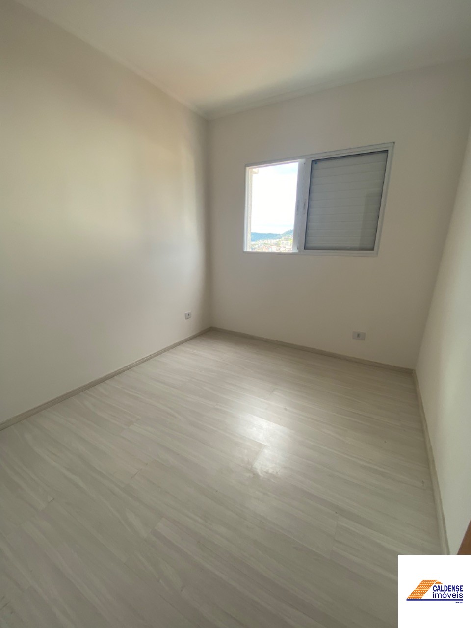 Apartamento à venda com 3 quartos, 75m² - Foto 9