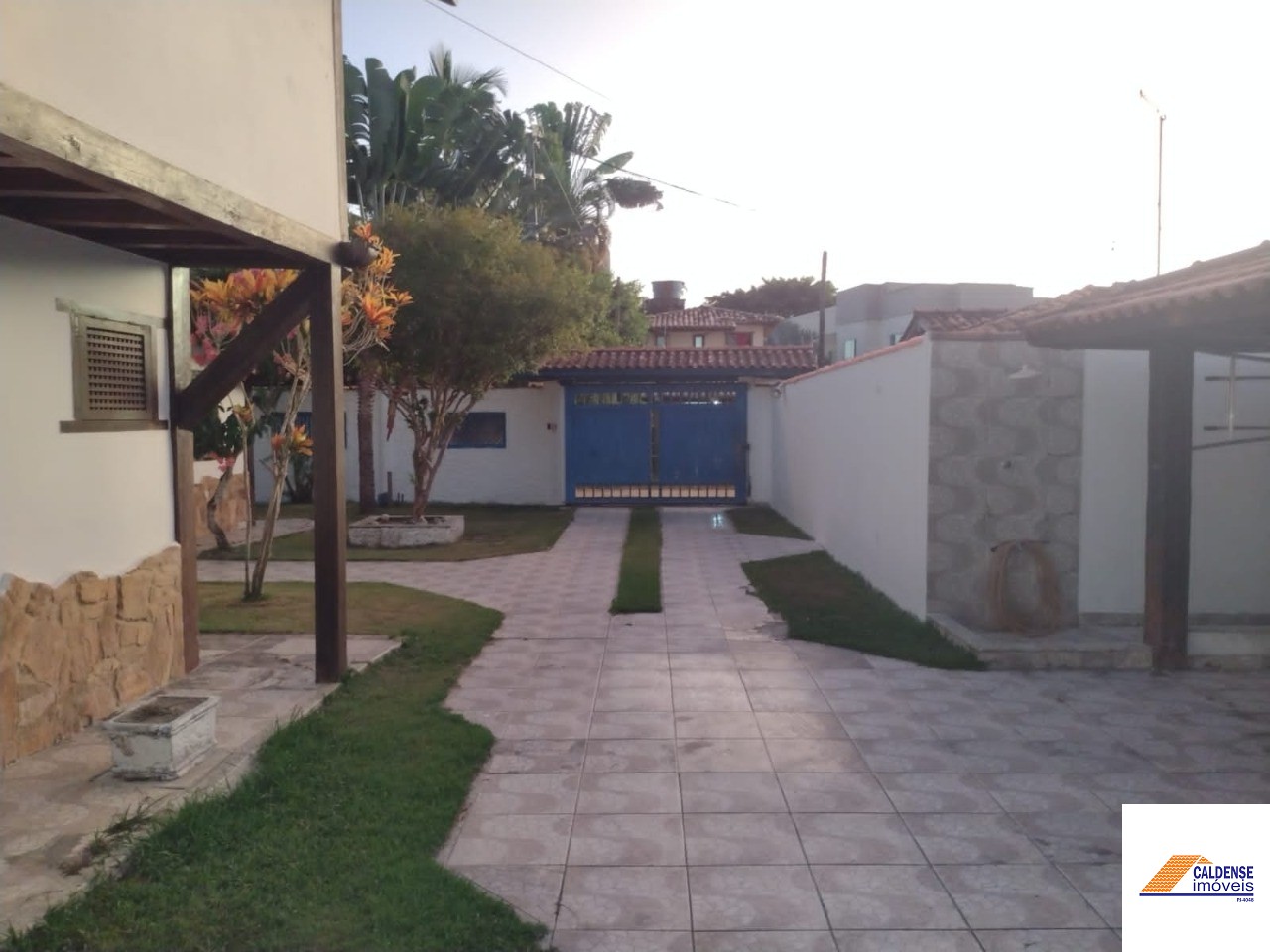 Casa para alugar com 4 quartos, 200m² - Foto 6