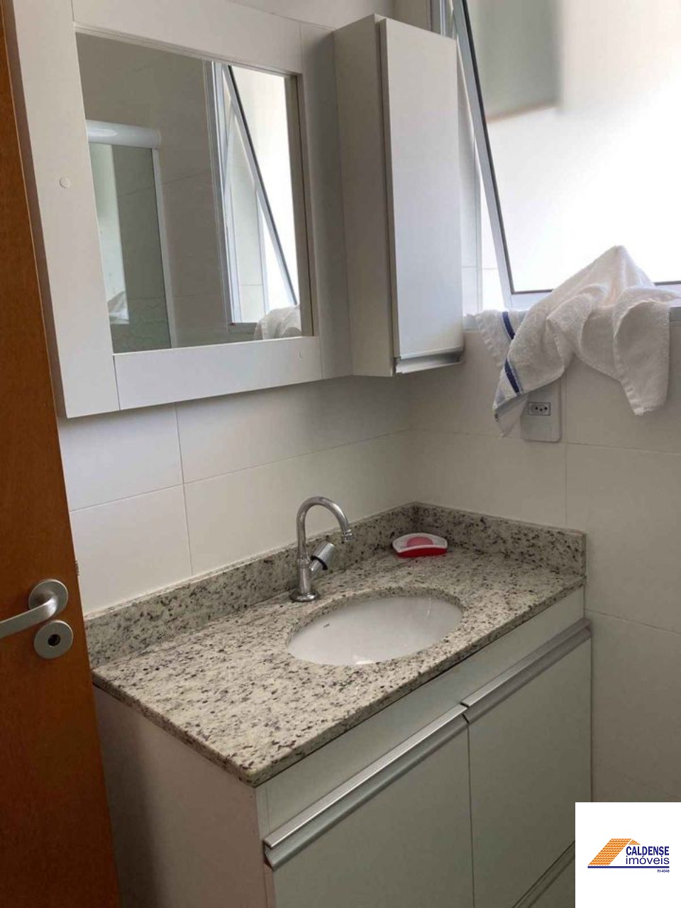 Apartamento à venda com 2 quartos, 65m² - Foto 6