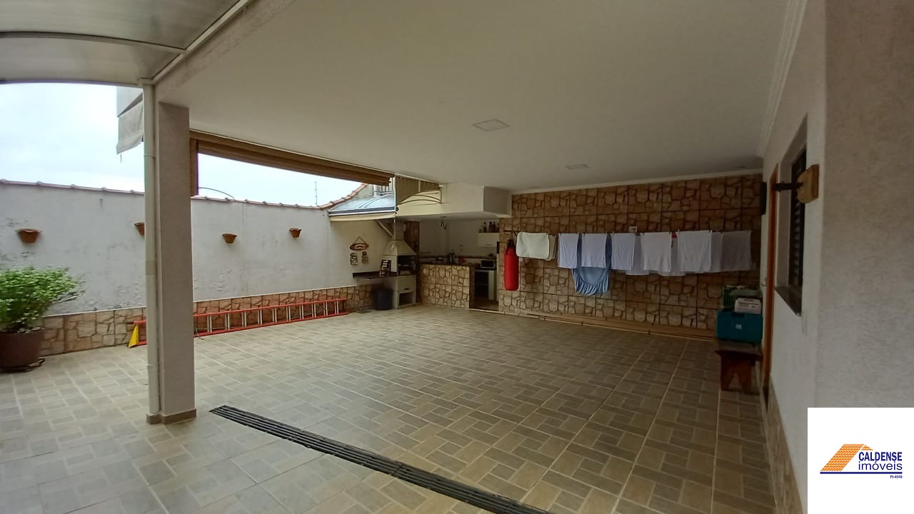 Casa à venda com 3 quartos, 169m² - Foto 6