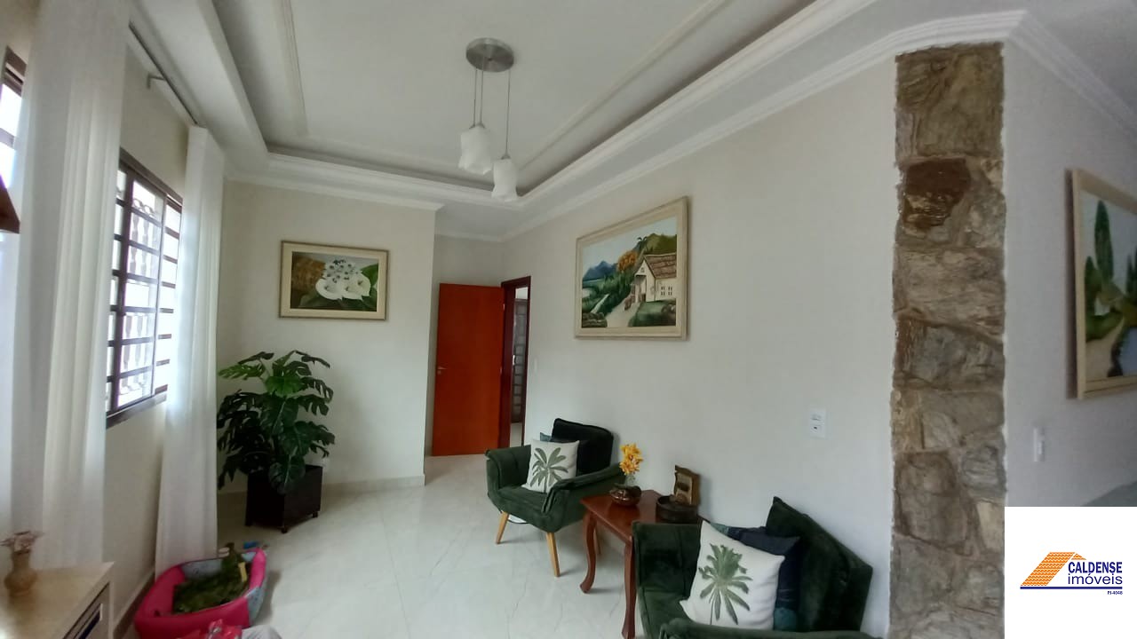 Casa à venda com 3 quartos, 169m² - Foto 11