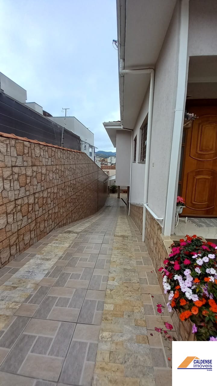 Casa à venda com 3 quartos, 169m² - Foto 19