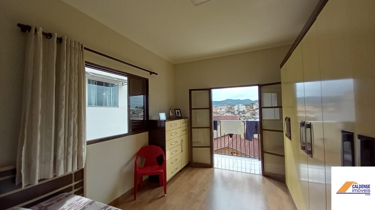 Casa à venda com 3 quartos, 169m² - Foto 15