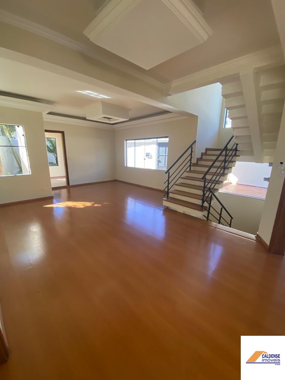 Casa à venda com 4 quartos, 430m² - Foto 5